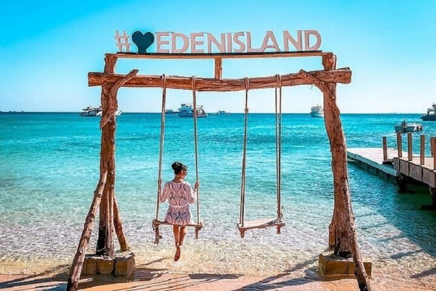 Privé speedboot trip: incl. Eden island, dolphin house en white island